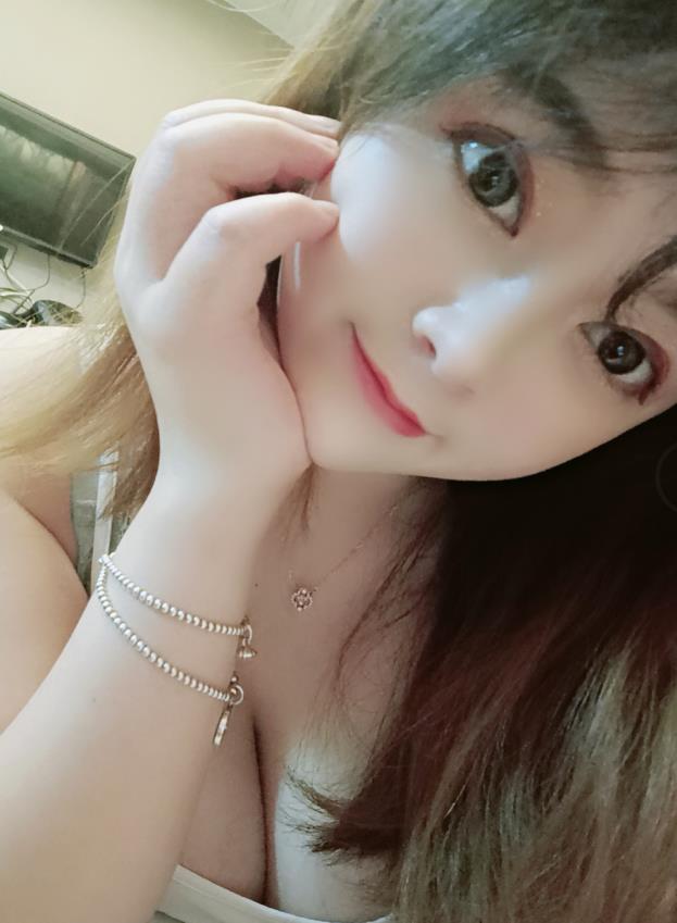 佛山38D宝儿屁股翘 第2张