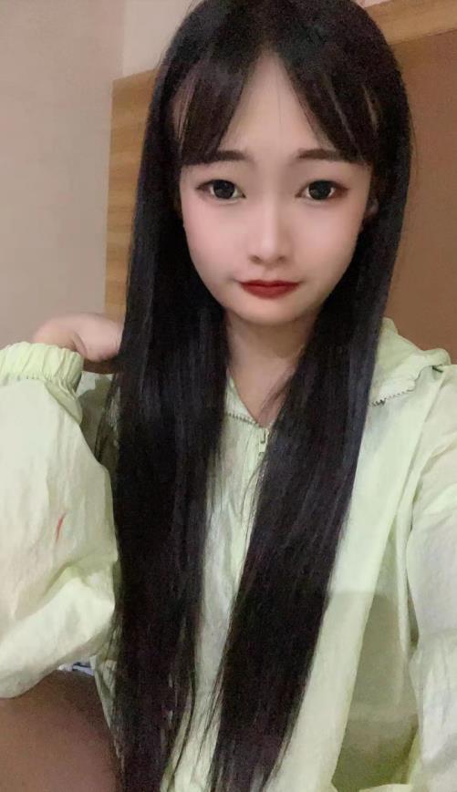 天河清纯34C西西 第2张