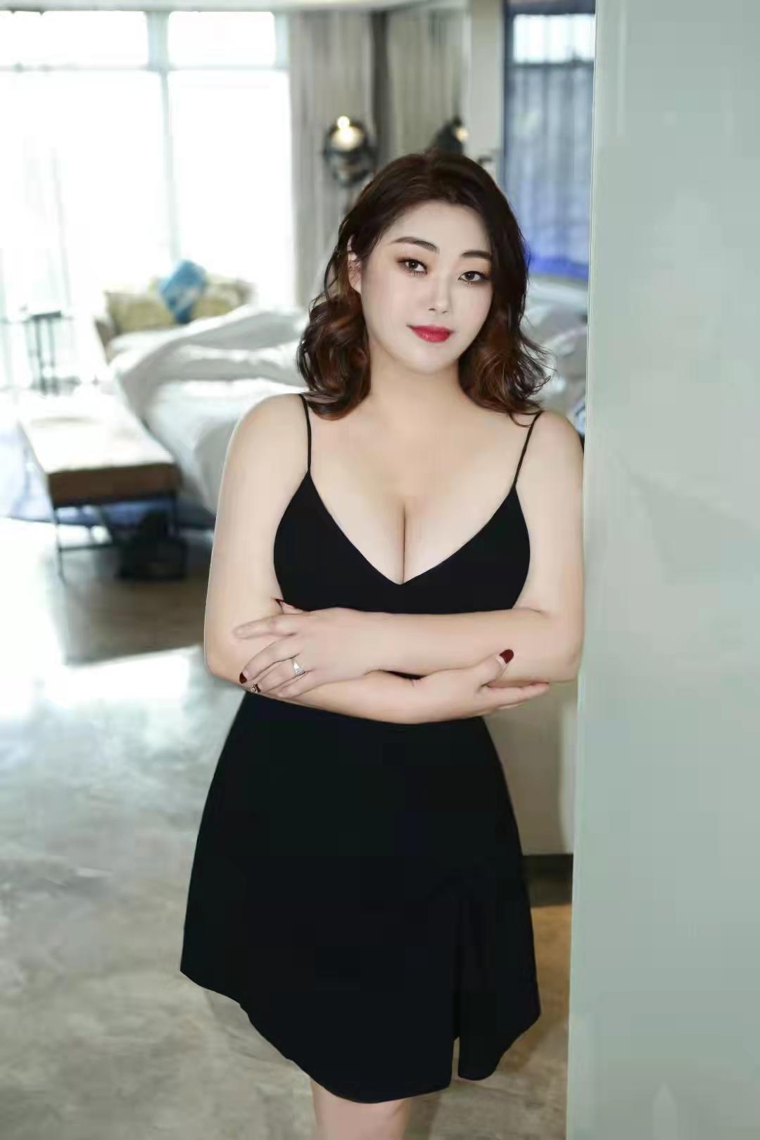 口活好服务骚气的大胸熟女! 第1张