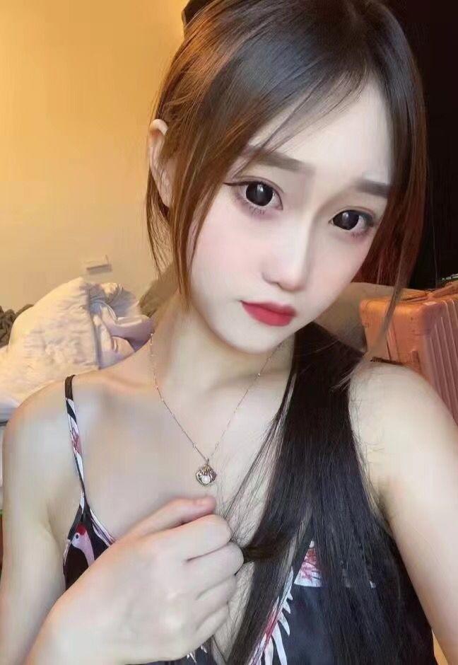 越秀小妹水好多,贼淫荡 第1张