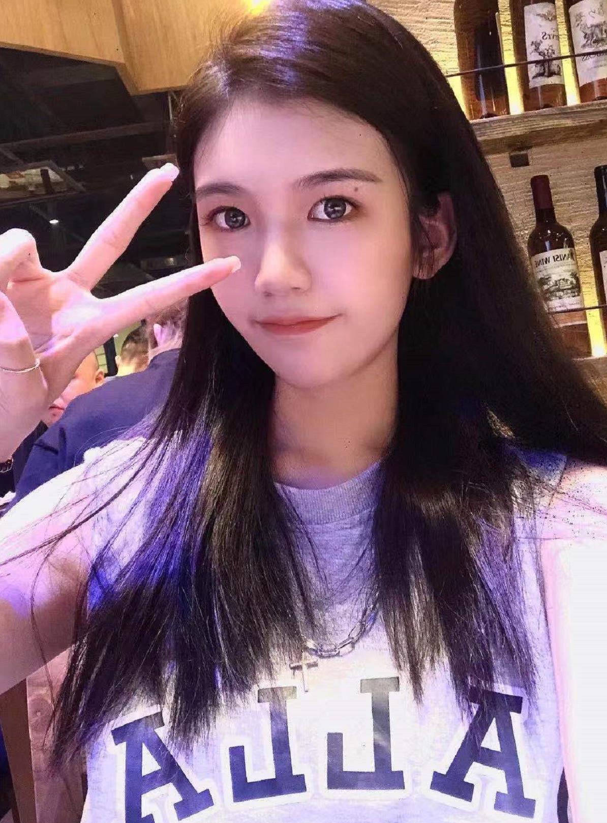 海珠清秀小利子 第1张