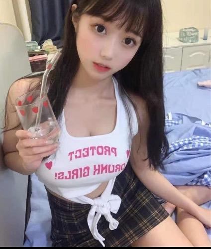 嫚嫚小逼粉嫩，乳头像樱桃，爽！ 第3张