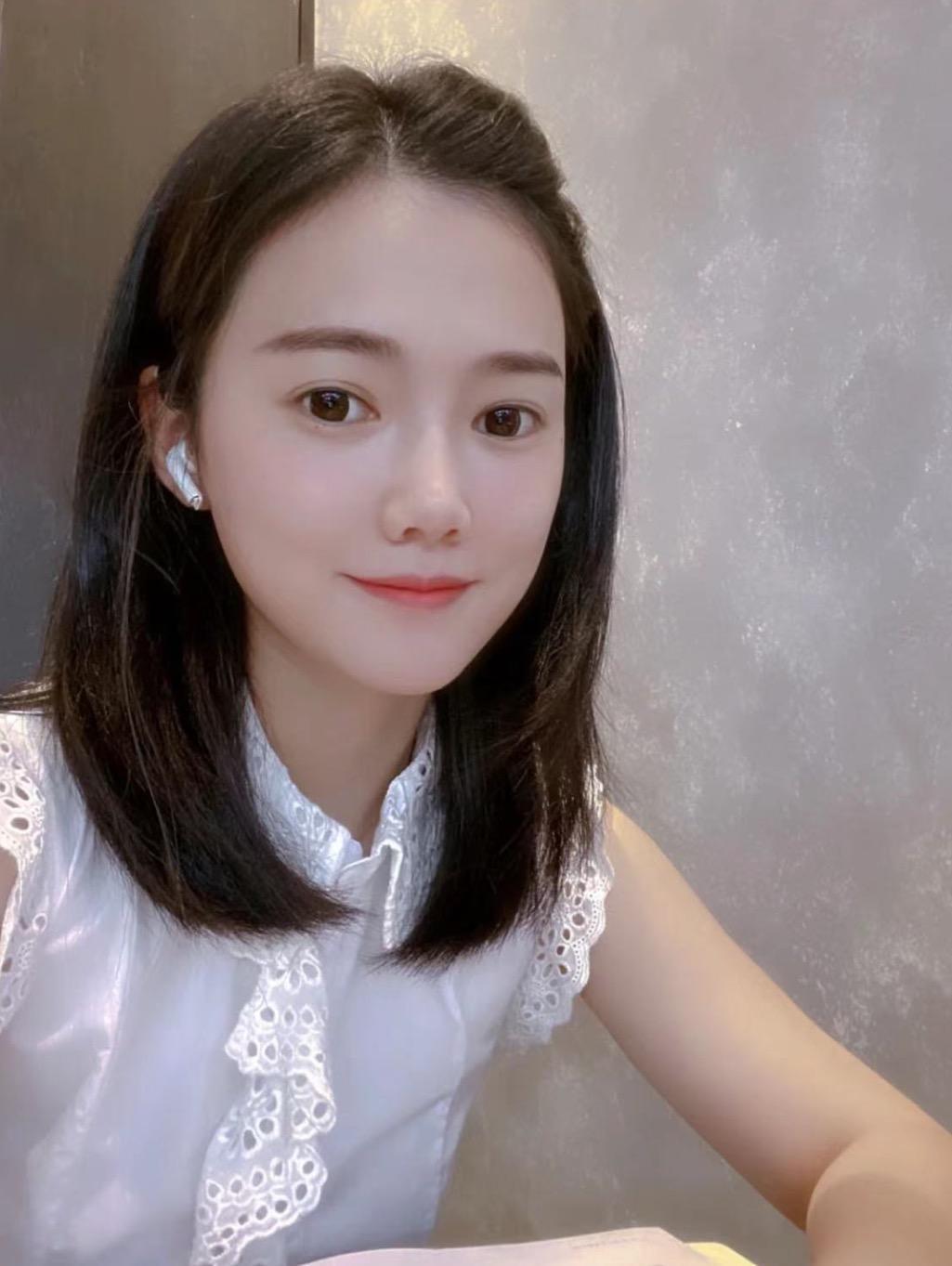 芙蓉区体验前凸后翘小姐姐,服务不错 第2张
