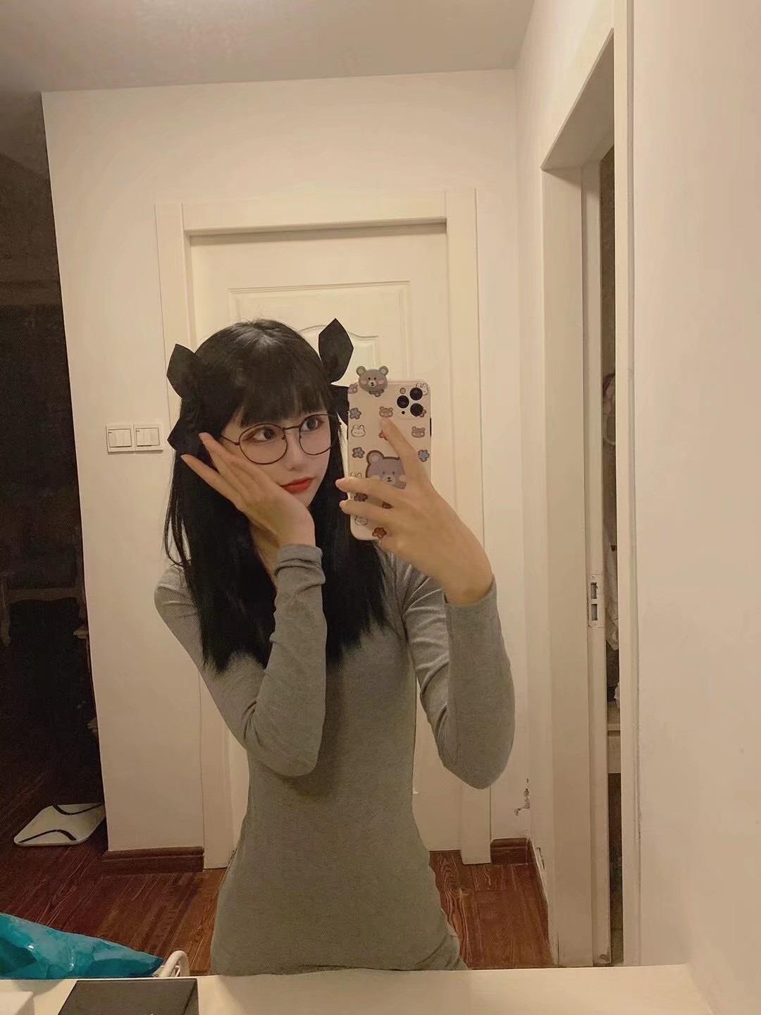 喷水长腿女神 第3张