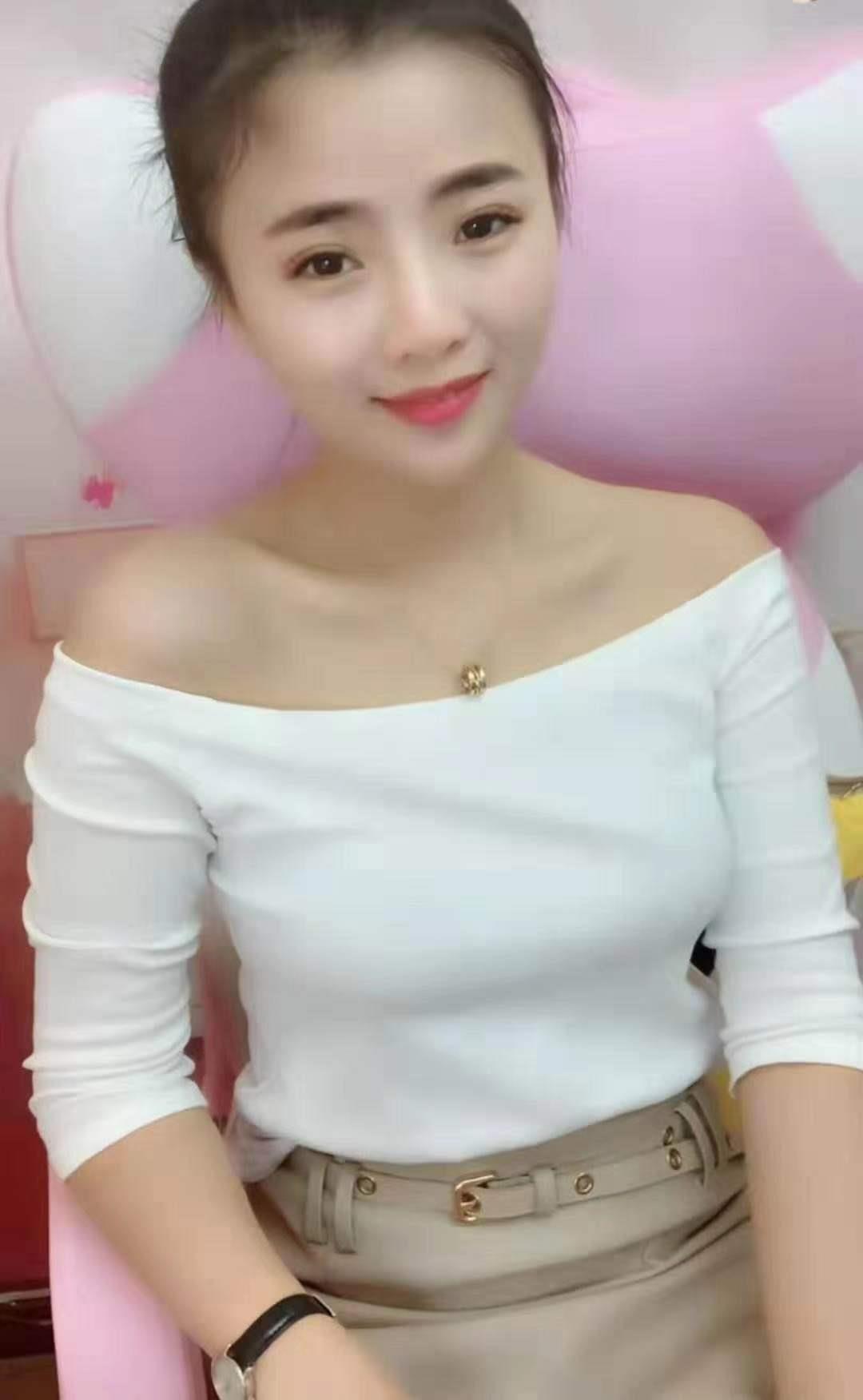 合肥南站妹子 第1张