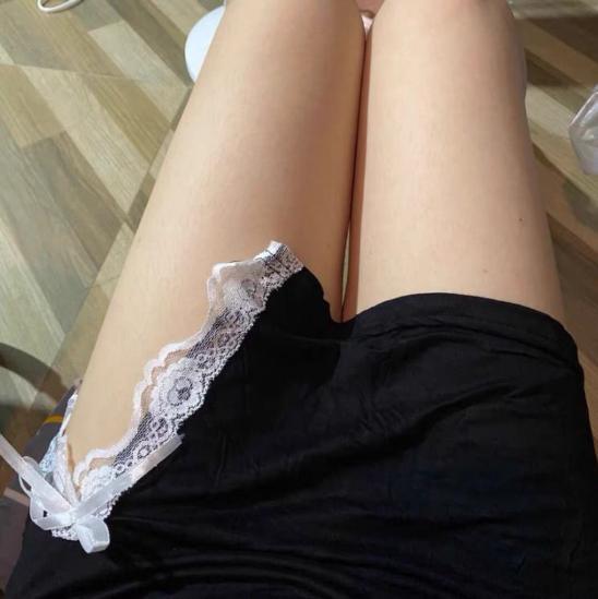 身材很好的丝袜小骚货,年轻漂亮【失效】 第3张