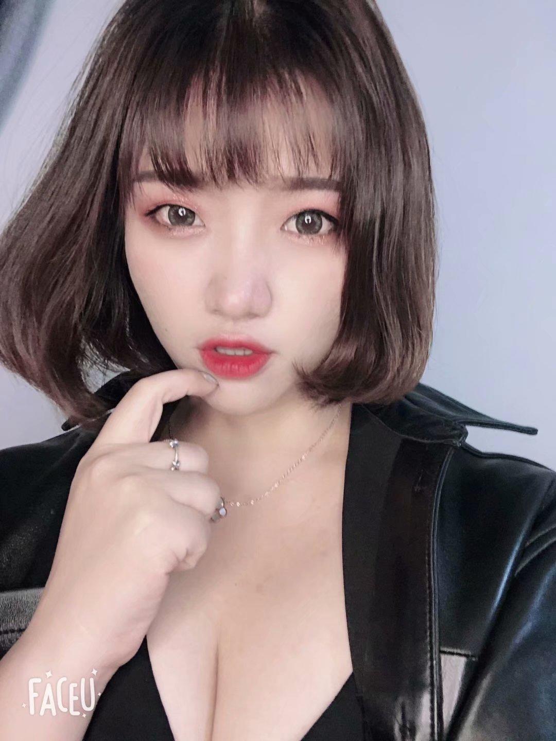 单次300性价比超高的白净妹子 第5张