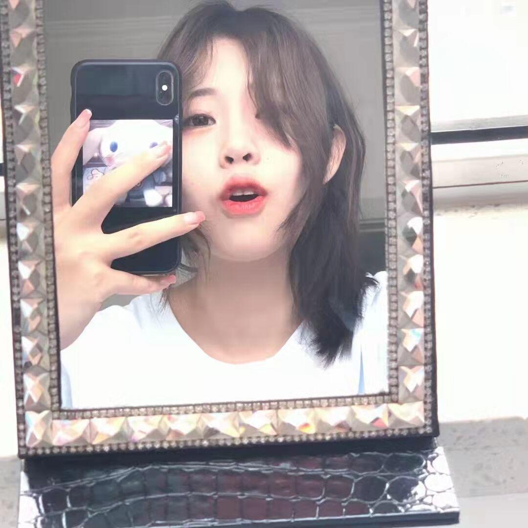 身高172的清纯高中女生回归,纯的出水,紧紧大长腿配粉鲍 第2张
