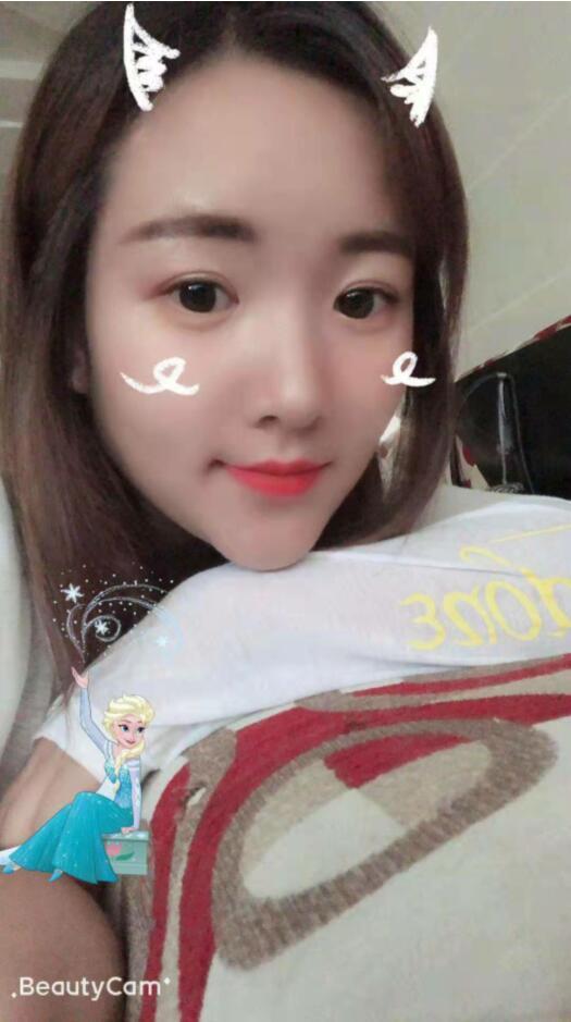 出击可人嫩妹小月 第1张