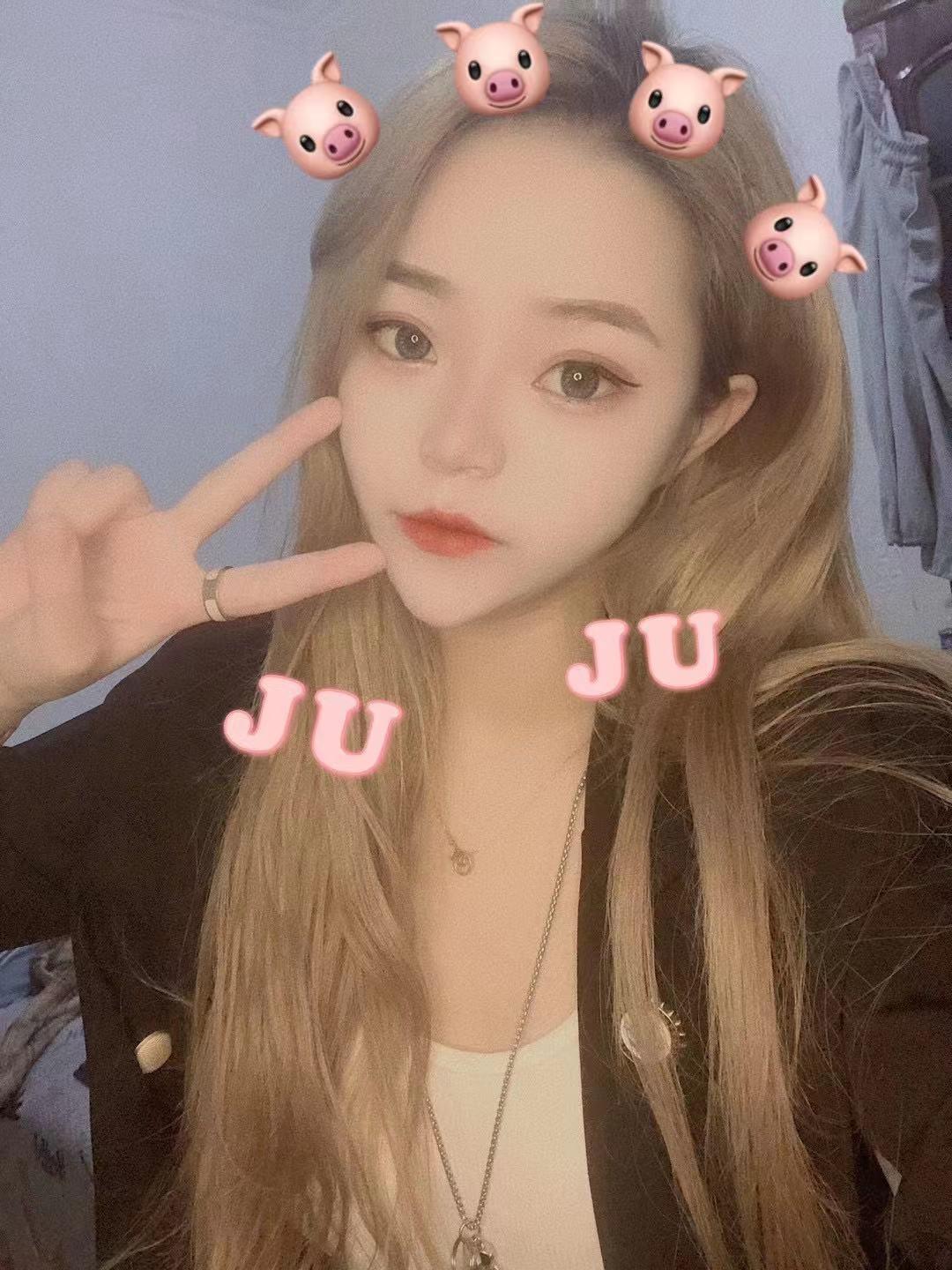 刚来深圳新下水的商服嫩妹 第1张