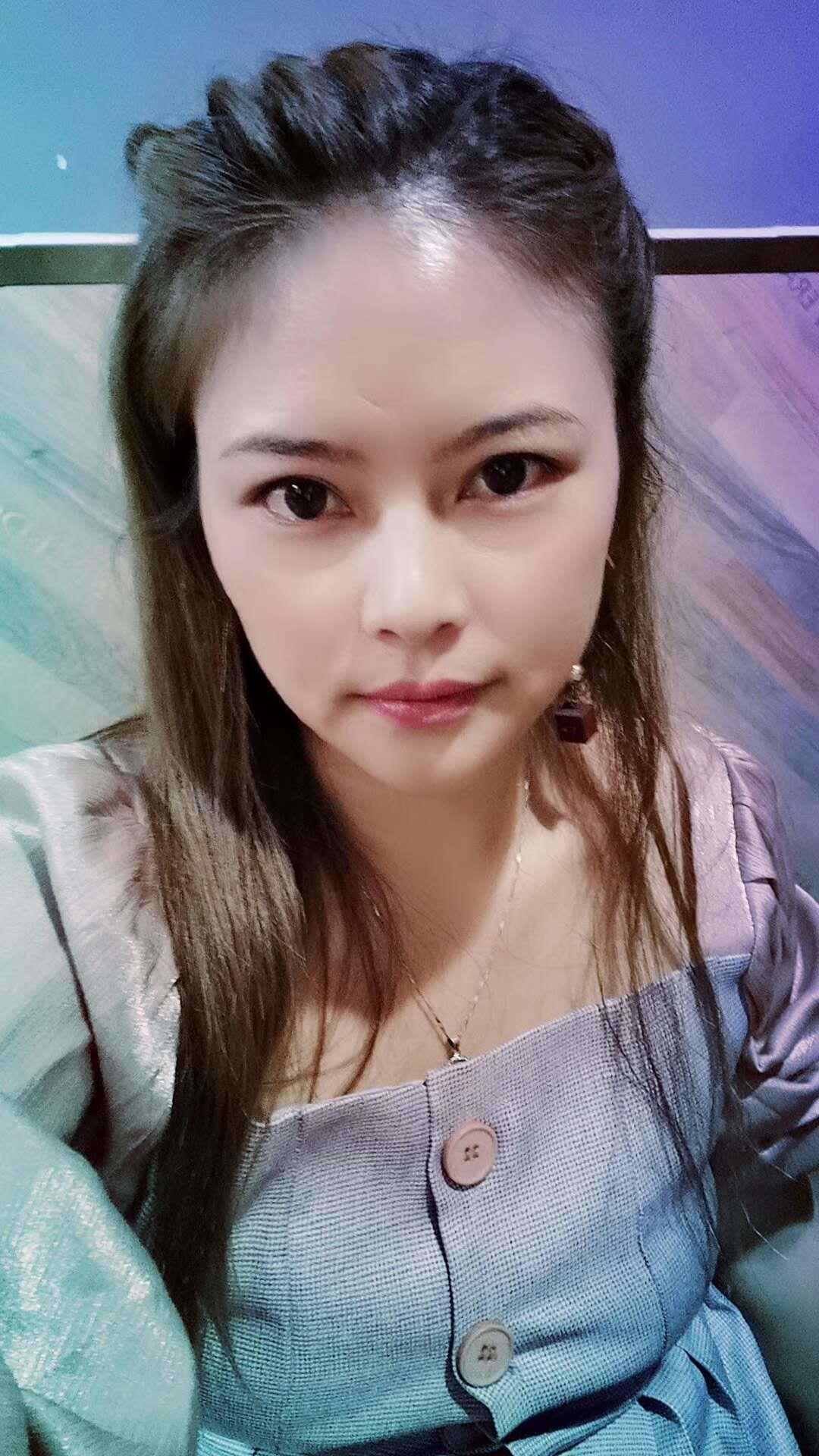 深圳立新湖附近兼职美女 第1张