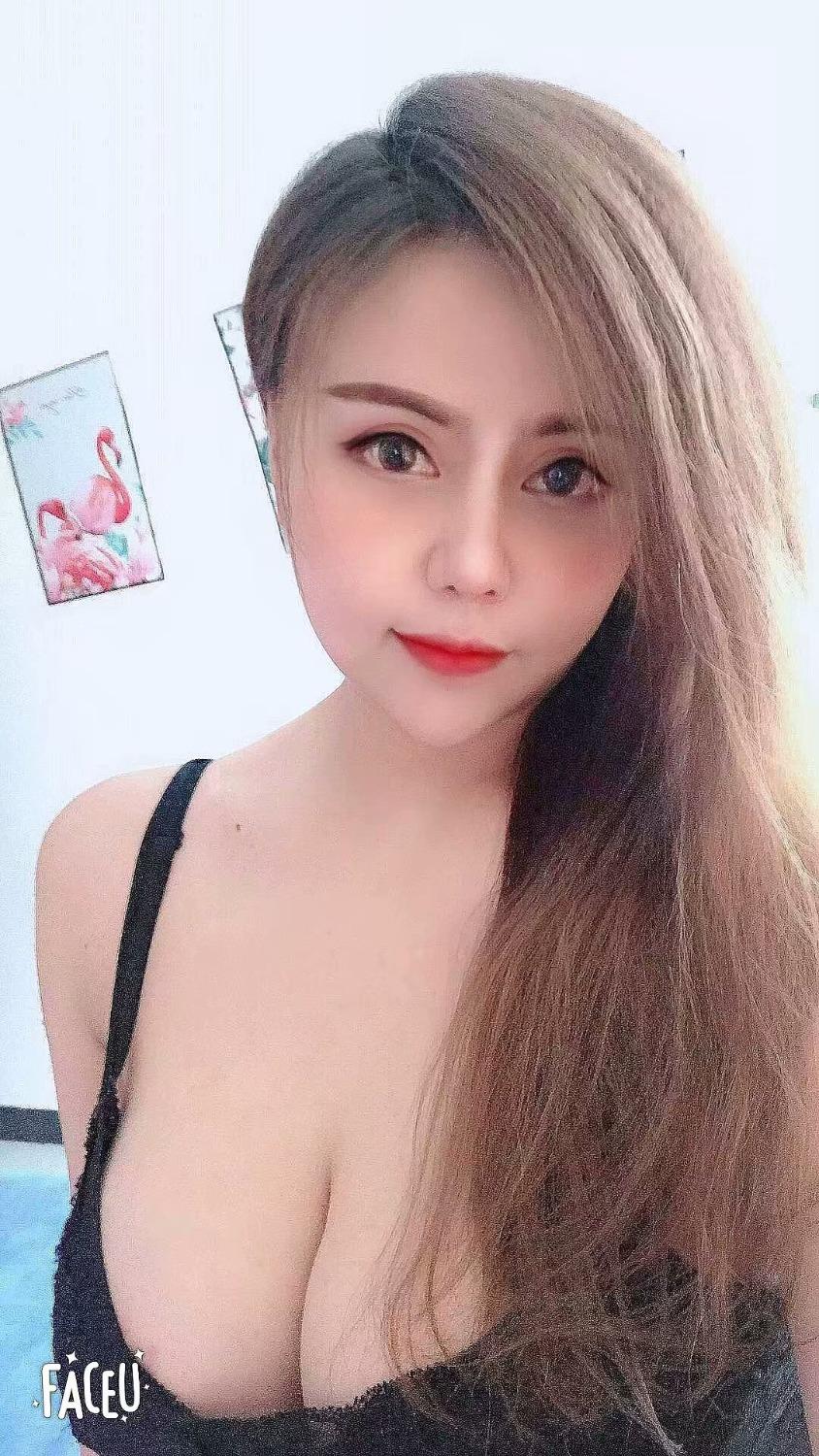 松江新城大胸 第1张