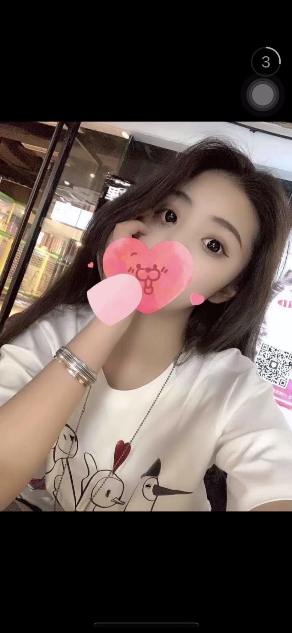 李沧小区高个美女日不停 第1张