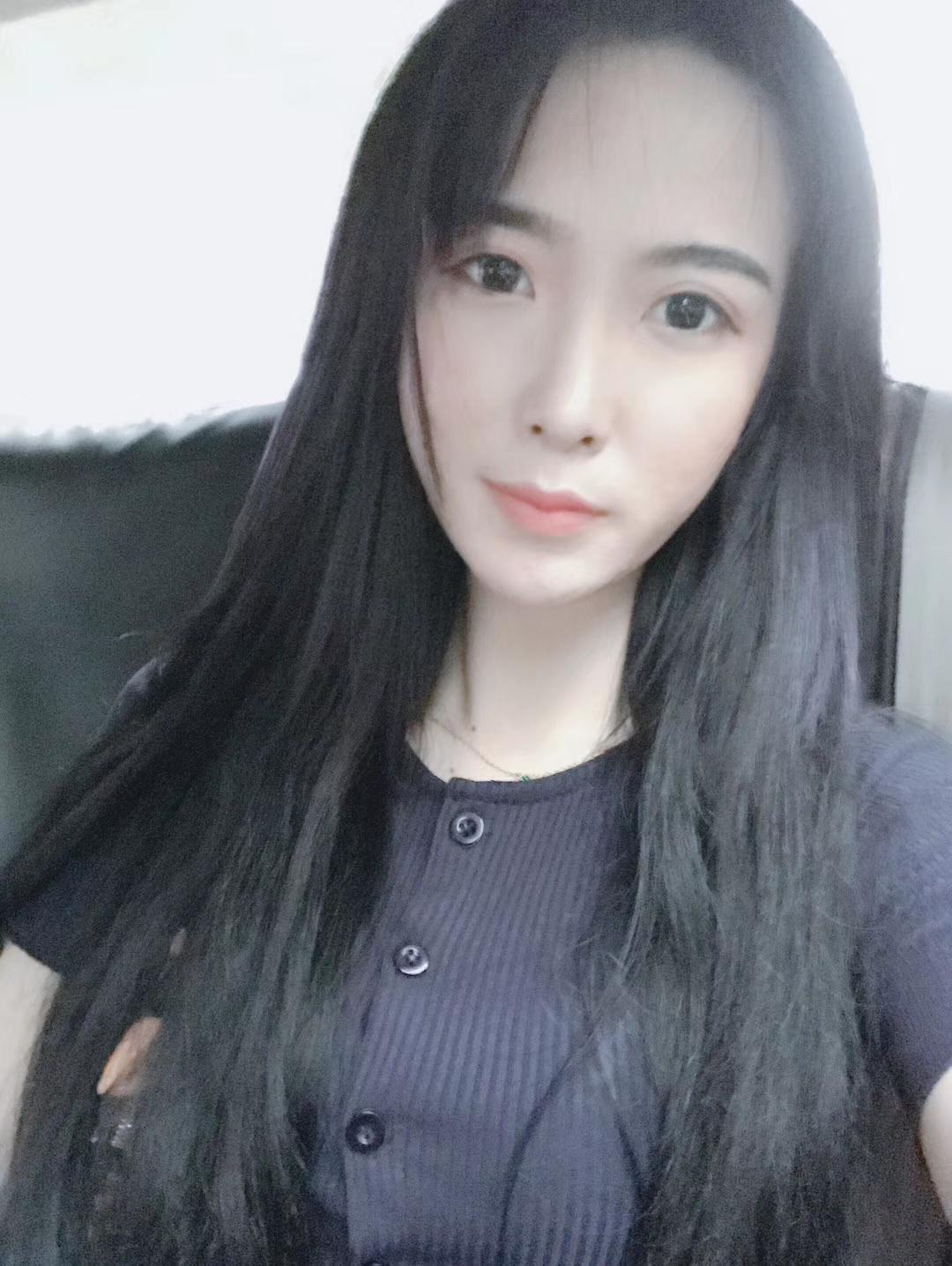 长沙阳光锦城娇小妹子 第1张