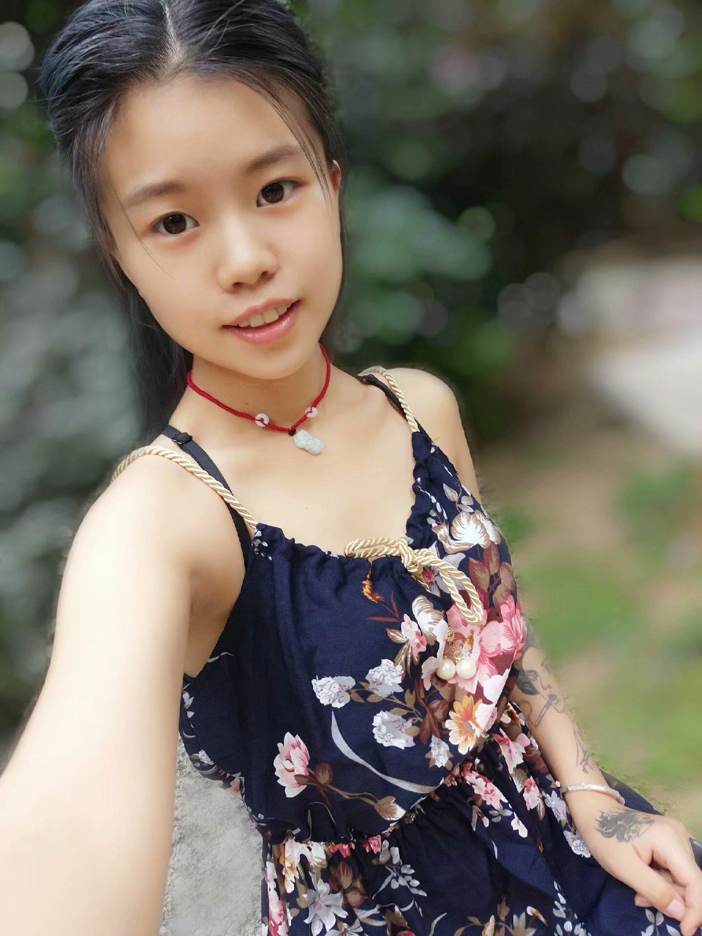 160娇小妹子接受任何抽插方式 第5张