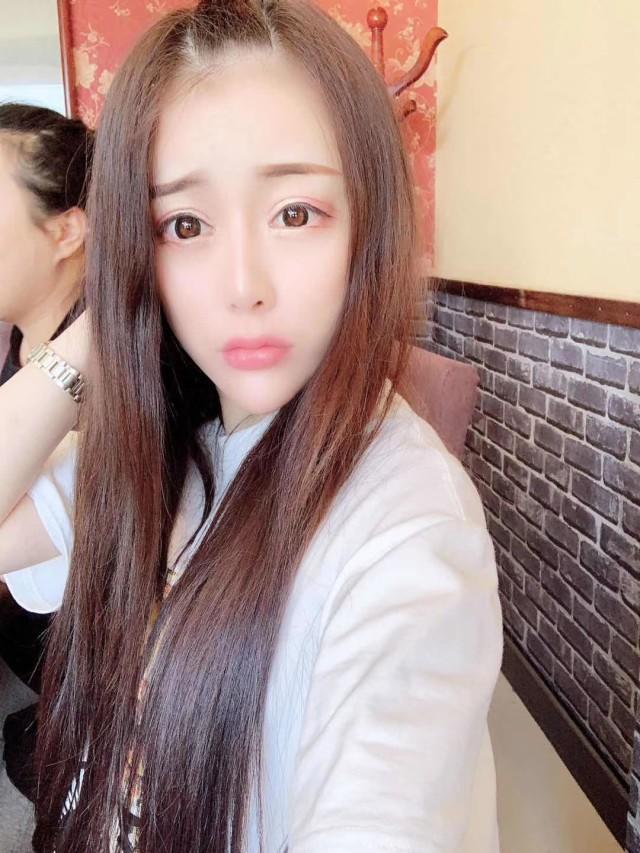辽阳铁兵新苑白嫩小妹 第2张