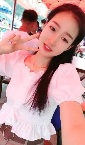 香坊健身妹 第1张